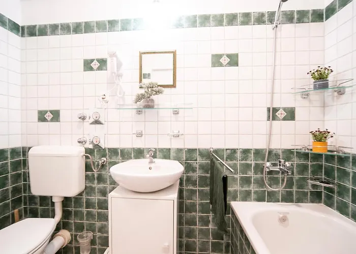 Free Parking - Little Urban Hideaway - Wifi, Ac Budapest