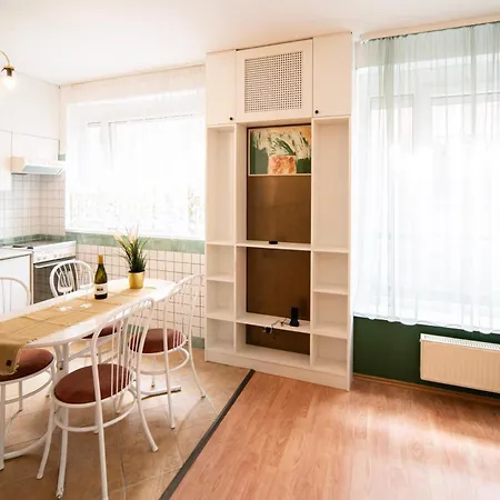 Free Parking - Little Urban Hideaway - Wifi, Ac * Budapešť
