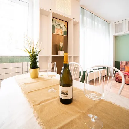 Free Parking - Little Urban Hideaway - Wifi, Ac *